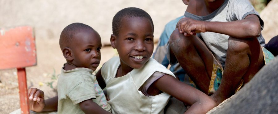 Hjælp børn i Tanzania og på Zanzibar