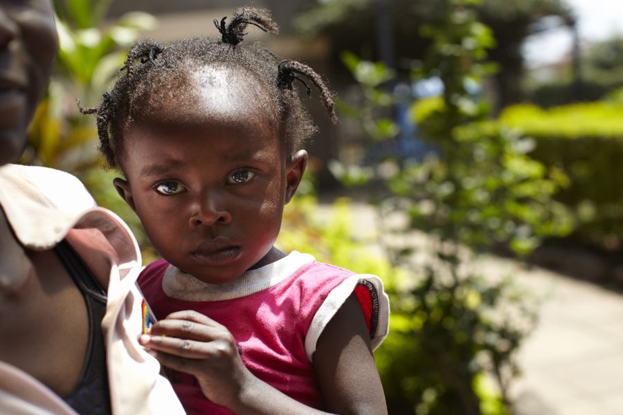 Støt børn - bliv fadder for et barn i afrika